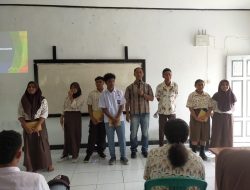 Tangkal Radikalisme, Satgas Mandala V Kopassus Beri Edukasi Kebangsaan Pelajar SMA 4 Pulau Doom
