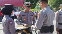 Ungkap Kasus Narkotika, Empat Anggota Polsek KPL Yapen Terima Penghargaan dari Kapolres