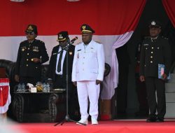 Pengibaran Bendera Merah Putih Memperingati Hari Kemerdekaan Republik Indonesia Ke 80 Tahun, Di Kabupaten Dogiyai