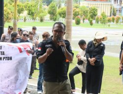 Polda Papua Barat Terima Aspirasi Elemen Masyarakat Tolak Pemecatan Kompol Kosmas Kaju