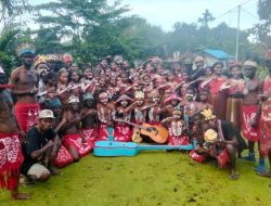 Sanggar Seni Bolwyon Kampung Kwowok Meriahkan Forest Defender Camp di Sira