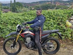 Presiden Prabowo Serahkan Bantuan Sepeda Motor untuk LMA Sorong Selatan