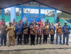 Warga Distrik Hingk Gelar Ibadah Syukur Peresmian Penerangan Listrik