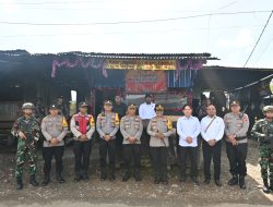 Pastikan Kesiapan Operasi Lilin, Karo Log Polda Papua Tengah Beri Arahan dan Cek Pos Terpadu di Dogiyai