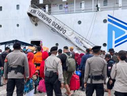 Polda Papua Barat Pastikan Arus Mudik Laut Aman Lewat Pengamanan Operasi Ketupat Mansinam