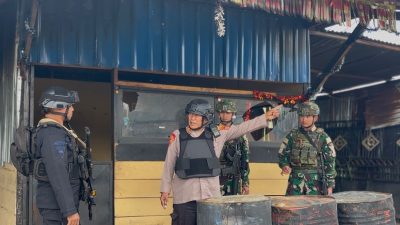 Jaga Stabilitas Kamtibmas, TNI–Polri Patroli Humanis di Sejumlah Titik